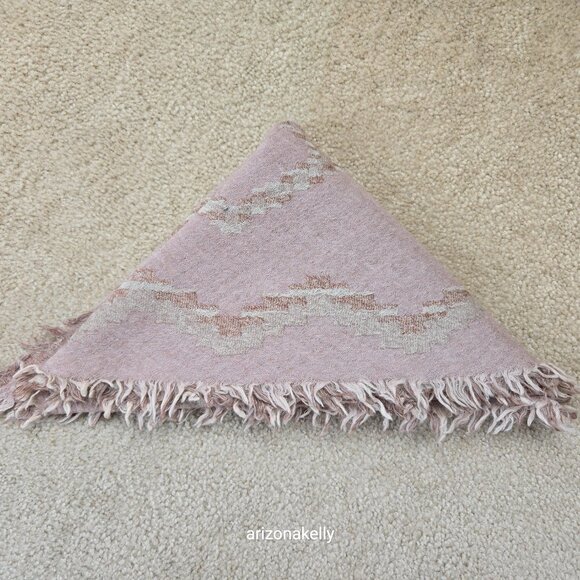 Wilfred Faroe Merino Wool Triangle Scarf Pinkish Taupe Aritzia - Picture 11 of 12